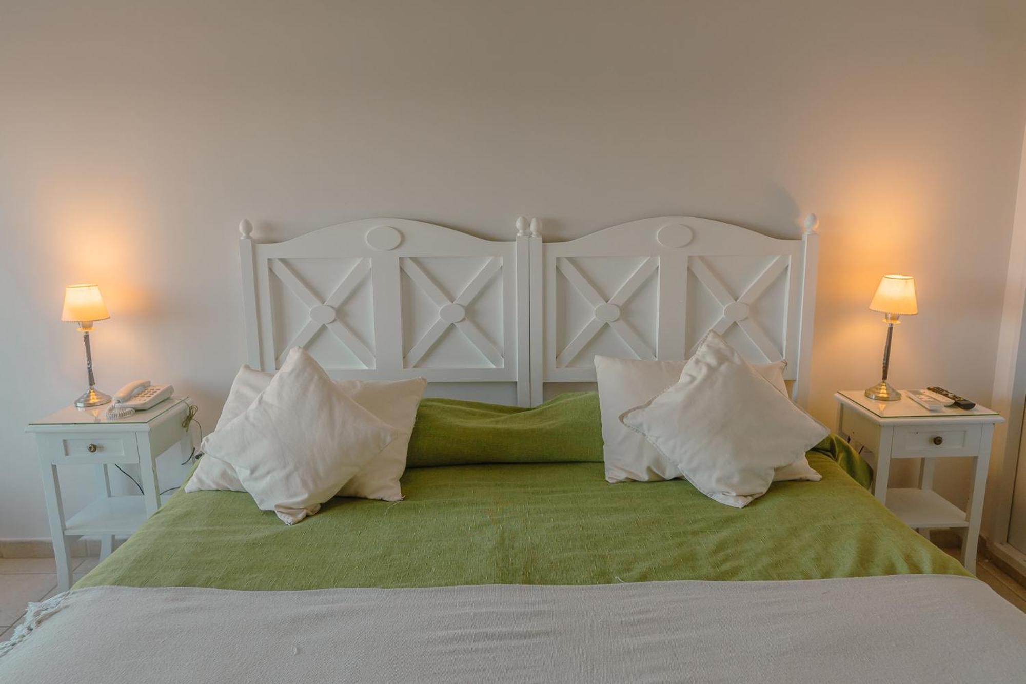 Rayentray Las Restingas Hotel De Mar Puerto Pirámides Екстериор снимка