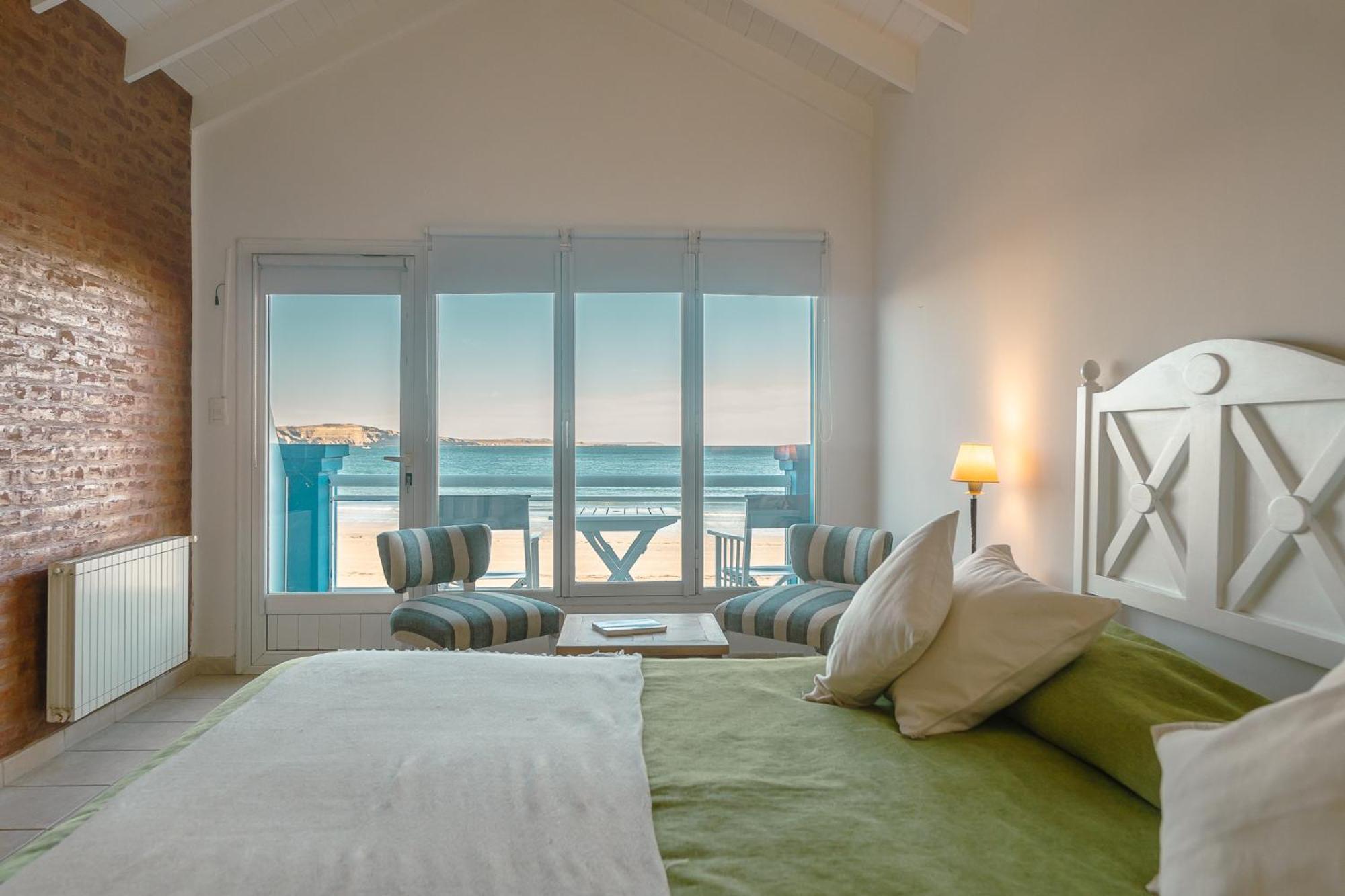 Rayentray Las Restingas Hotel De Mar Puerto Pirámides Екстериор снимка