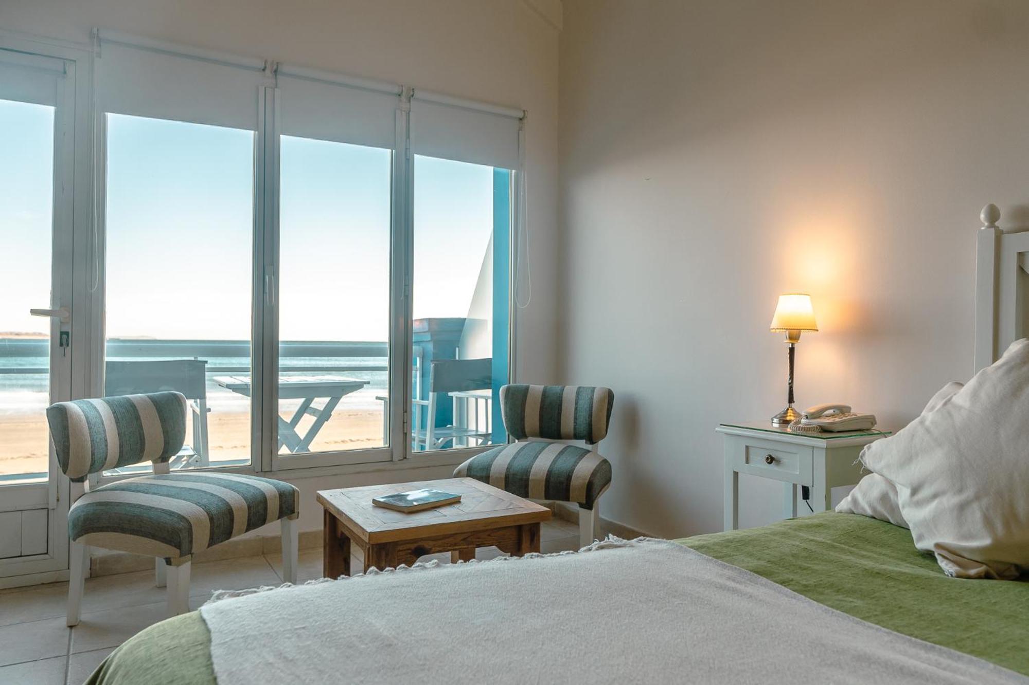 Rayentray Las Restingas Hotel De Mar Puerto Pirámides Екстериор снимка