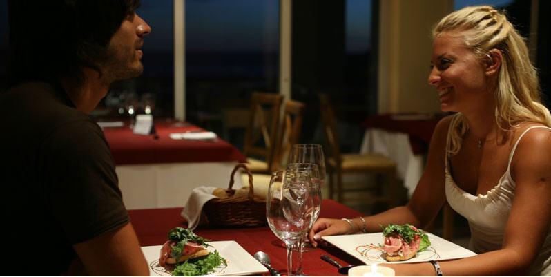 Rayentray Las Restingas Hotel De Mar Puerto Pirámides Екстериор снимка