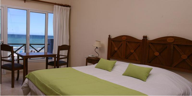 Rayentray Las Restingas Hotel De Mar Puerto Pirámides Екстериор снимка